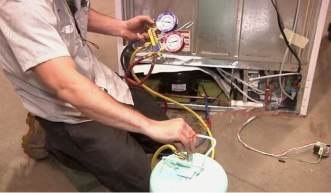 Nạp gas mới cho điều hòa Samsung