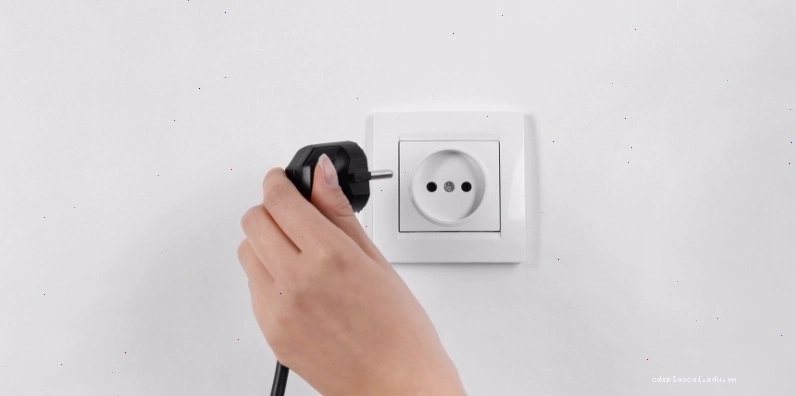 Ngắt kết nối dòng điện với máy giặt để đảm bảo an toàn khi sửa chữa