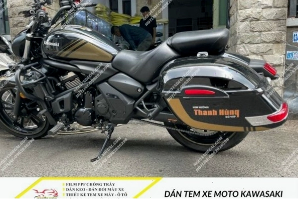 Quy trình dán tem xe moto Kawasaki chuyên nghiệp