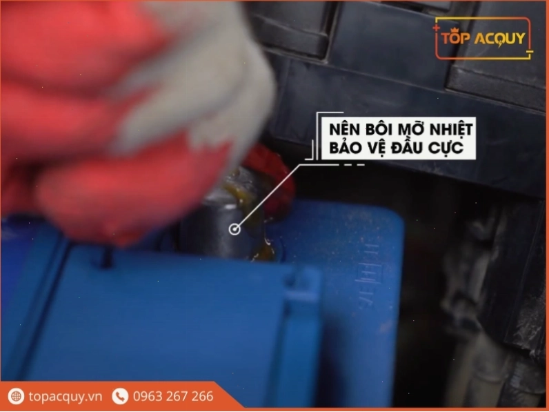 Quy trình lắp đặt ắc quy xe Hyundai đúng kỹ thuật