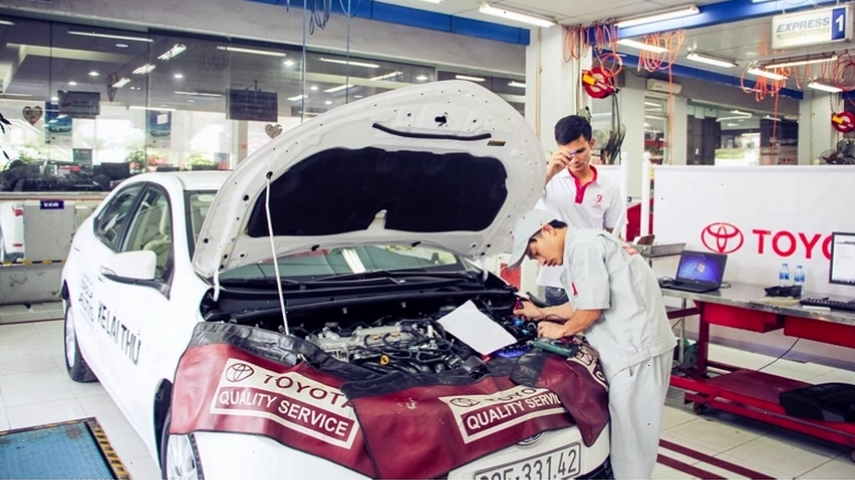 Quy trình mở nắp capo xe Toyota đúng cách