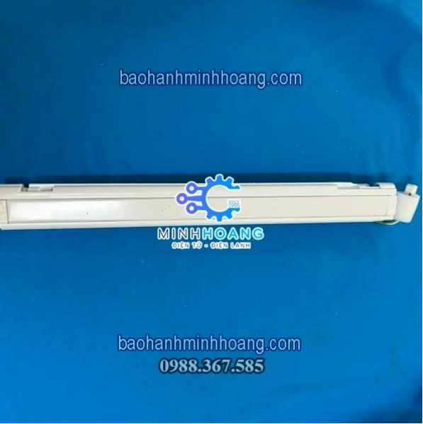 Thanh nẹp cửa tủ lạnh Panasonic NR-DZ601VGKV - một bộ phận liên quan đến cửa tủ
