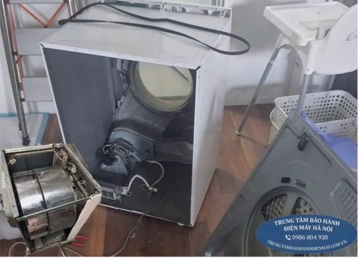 Thợ kỹ thuật thay dây curoa máy sấy Whirlpool tận nhà