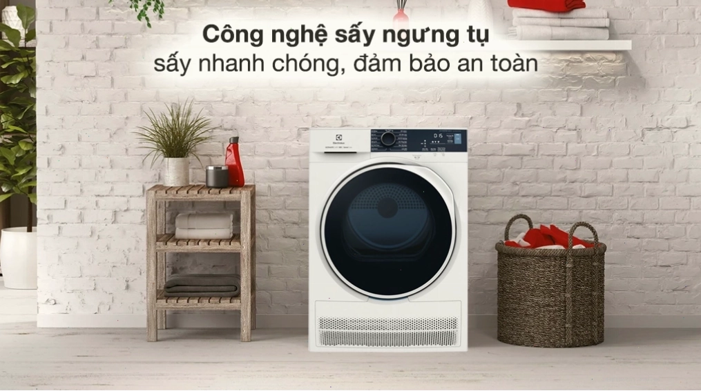 Tổng quan thiết kế và các bộ phận dễ dàng vệ sinh của máy sấy Electrolux EDC804P5WB