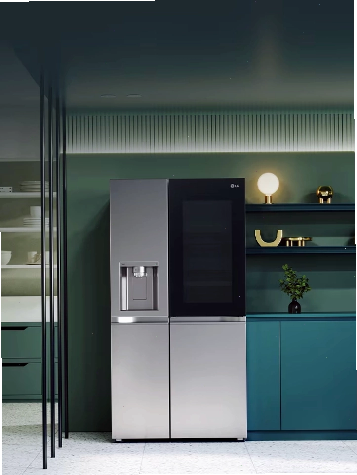 Tủ lạnh LG InstaView hiện đại với tay nắm cửa tiện lợi
