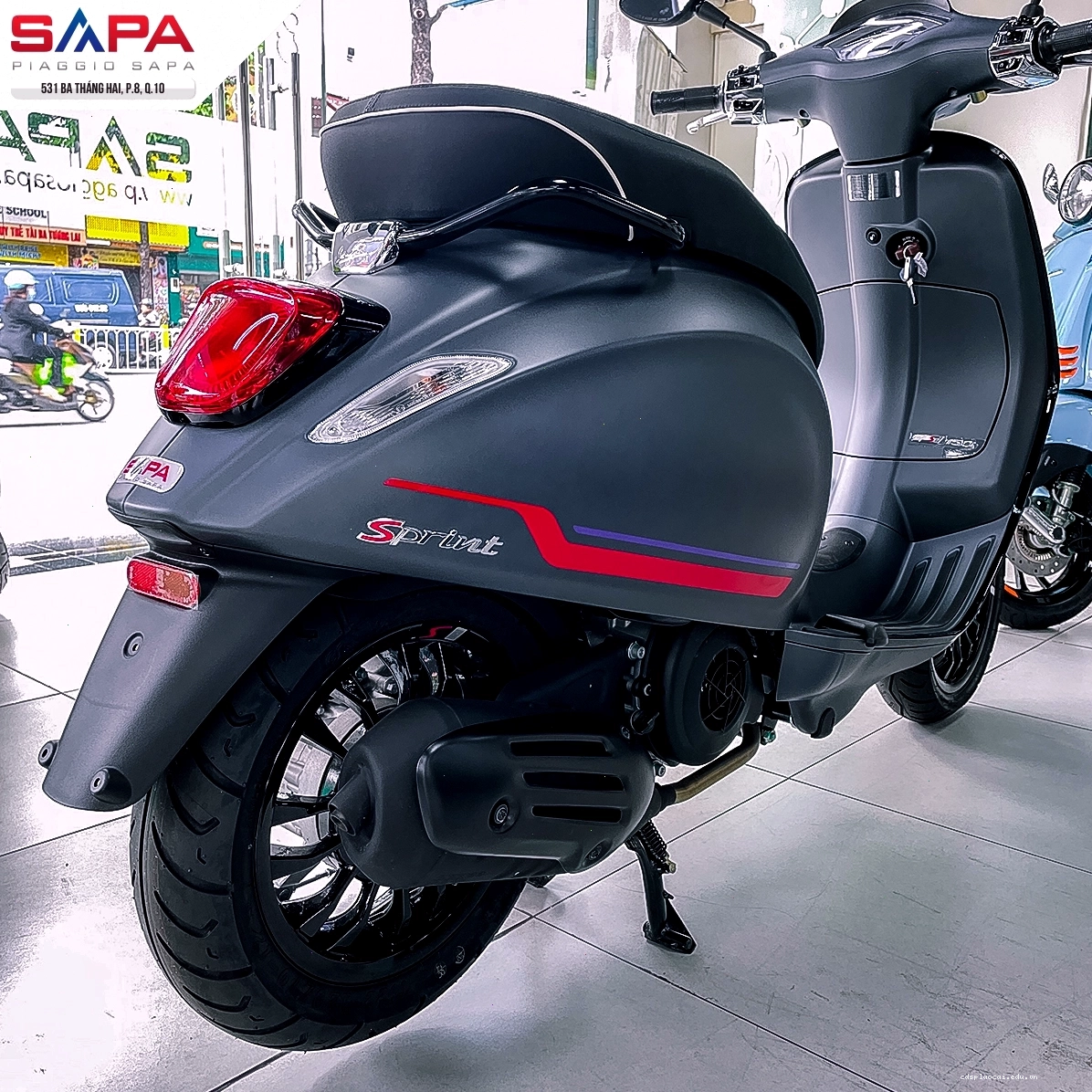 Vỏ xe Vespa Sprint mẫu mã đa dạng tại cửa hàng